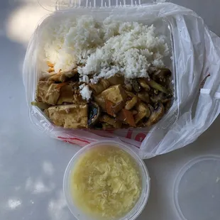 Chicken Mushroom and Tofu Lunch Special