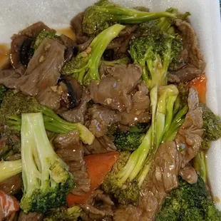 Broccoli Beef entree