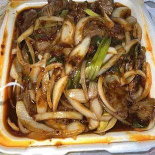 9&apos;21 - Mongolian Beef: sauce was everywhere &amp; way too sweet (for me) &amp; thick chunks of beef