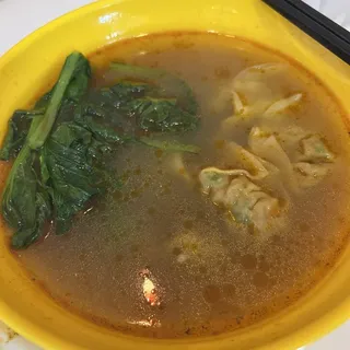 E6. Mushroom Pork Wonton Soup 8-12pc)