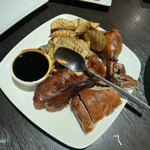 Pan-Fried Duck with Mandarin Sauce