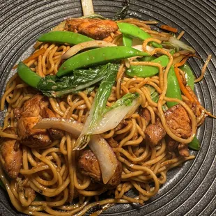 Chicken Lo Mein