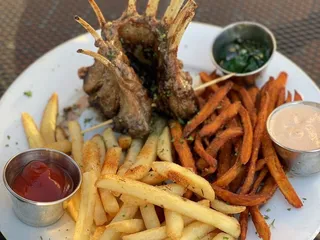 The Alley Restaurant & Bar