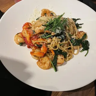 Lobster Garlic Noodles