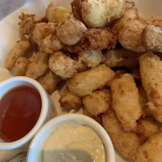 Wisconsin Fried Cheese Curds