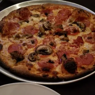 Pepperoni & Mushroom Pizza