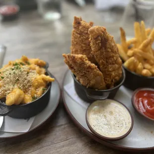 Yardbird Tenders Mac &amp; Cheese House Fries