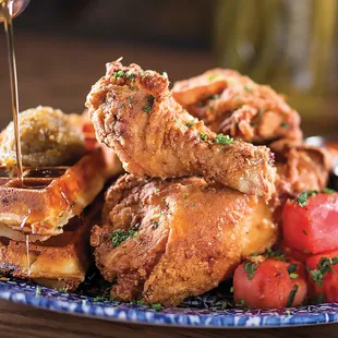 food, chicken wings and fried chicken