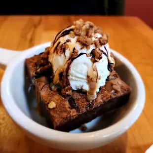 Warm Brownie Sundae