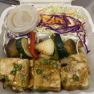 11/2/22 (wed): Not on menu but called in 4 a teriyaki tofu plate, no rice &amp; salad dressing on the side. Colleague was happy &amp; enjoyed!