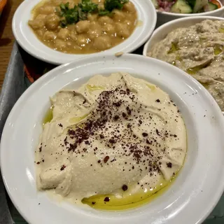 HUMMUS