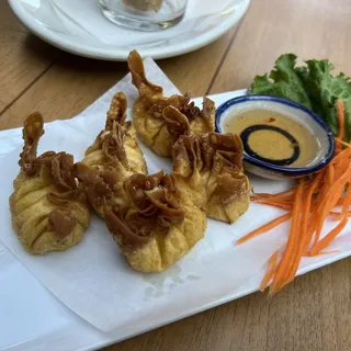 Crab Rangoon