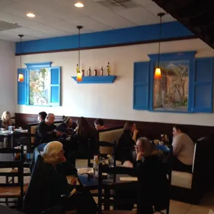 I really love the decor in here. Very well executed