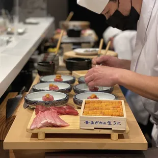 Fresh uni and tuna!
