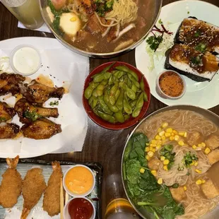 chicken wings and fried chicken, food