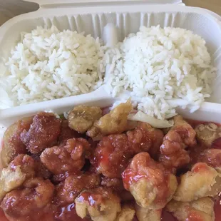 S17. Sweet and Sour Chicken Lunch Special