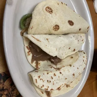 2 Guisada 1 asada tacos