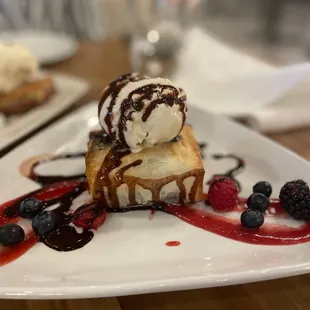 Gooey butter cake! 6 stars out of 5!