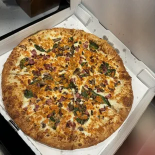 Chicken Alfredo Pizza