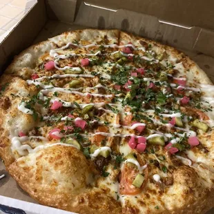 Chicken shawarma pizza