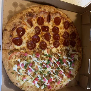 1/2 chicken Schwarma 1/2 pepperoni