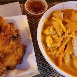 Thai chicken wings &amp; Red chicken curry (lunch special)