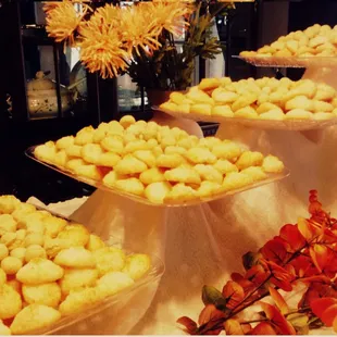 Yazdi Bakery ready to receive your special orders for the every celebrations, events, wedding parties, New Year or else.