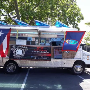 Food truck at Lodi Lake