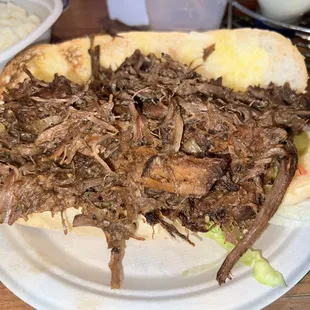 Slow Cooked Roast Beef Po&apos; Boy