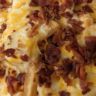 Pimento Cheese and Bacon Burger