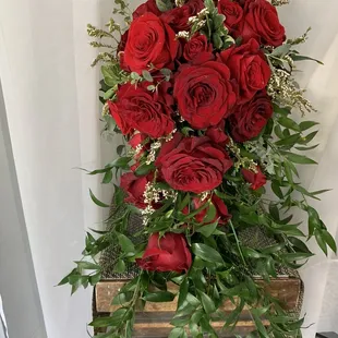 Cascade bouquet