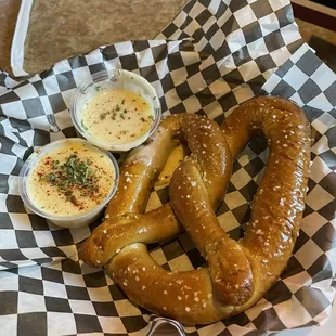 Large soft grilled Pretzel Beer Fondue