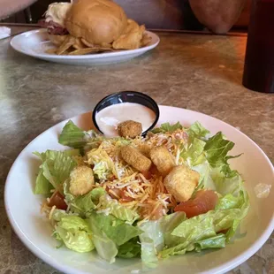 Side salad, Flying B-17 &amp; house made chips