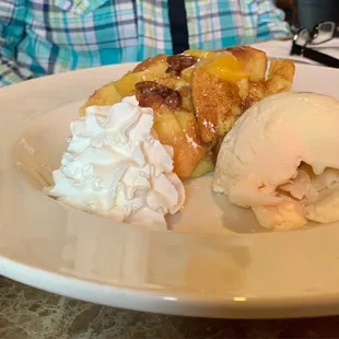 Peach and pecan bread pudding