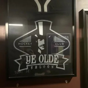 The picture of the old bar logo so classic