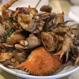 Half dozen crabs with ginger and scallions