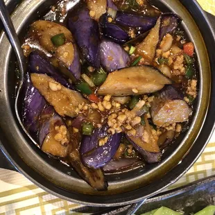 Minced pork and eggplant hot pot.