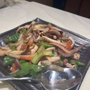 Sautéed squid with mixed vegetables