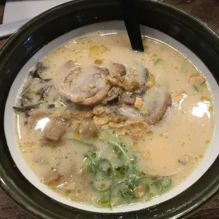 Powerful Tonkotsu Ramen