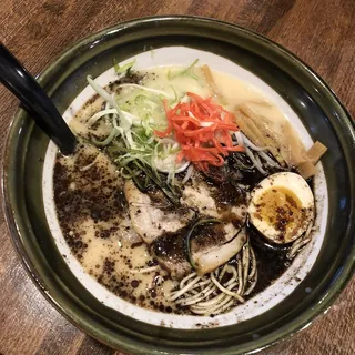 Tonkotsu Black Ramen