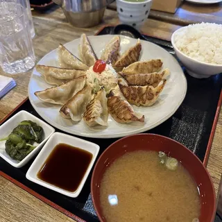 Gyoza Teishoku