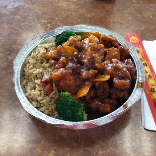 Orange chicken lunch combo