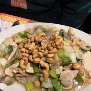 Cashew chicken