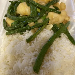 Fish Filet w/ green beans rice box $8