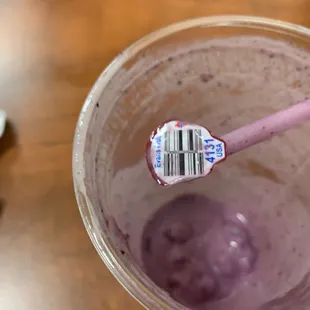 Only cafe that leaves the fruit tag in smoothie, probably did not even wash the berries or the fruits. Very disappointed at them.
