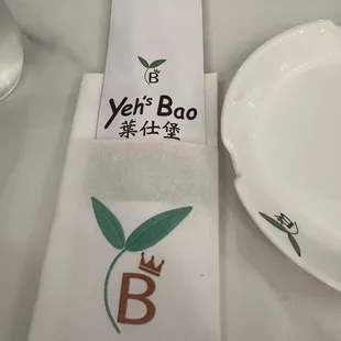 Full set clean utensil! One time use only