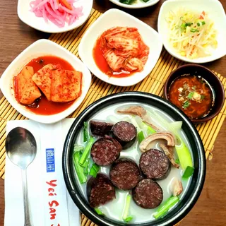 Korean Blood Sausage Soup (Soon Dae Gook)