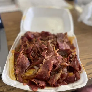 Pastrami chilli cheese fries