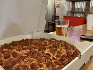 Stadz Pizzeria -  The Pub in Gahanna