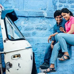 Ride with Yellow Cab! Call on +1(833)341-5885 for swift and reliable. We're at your service!